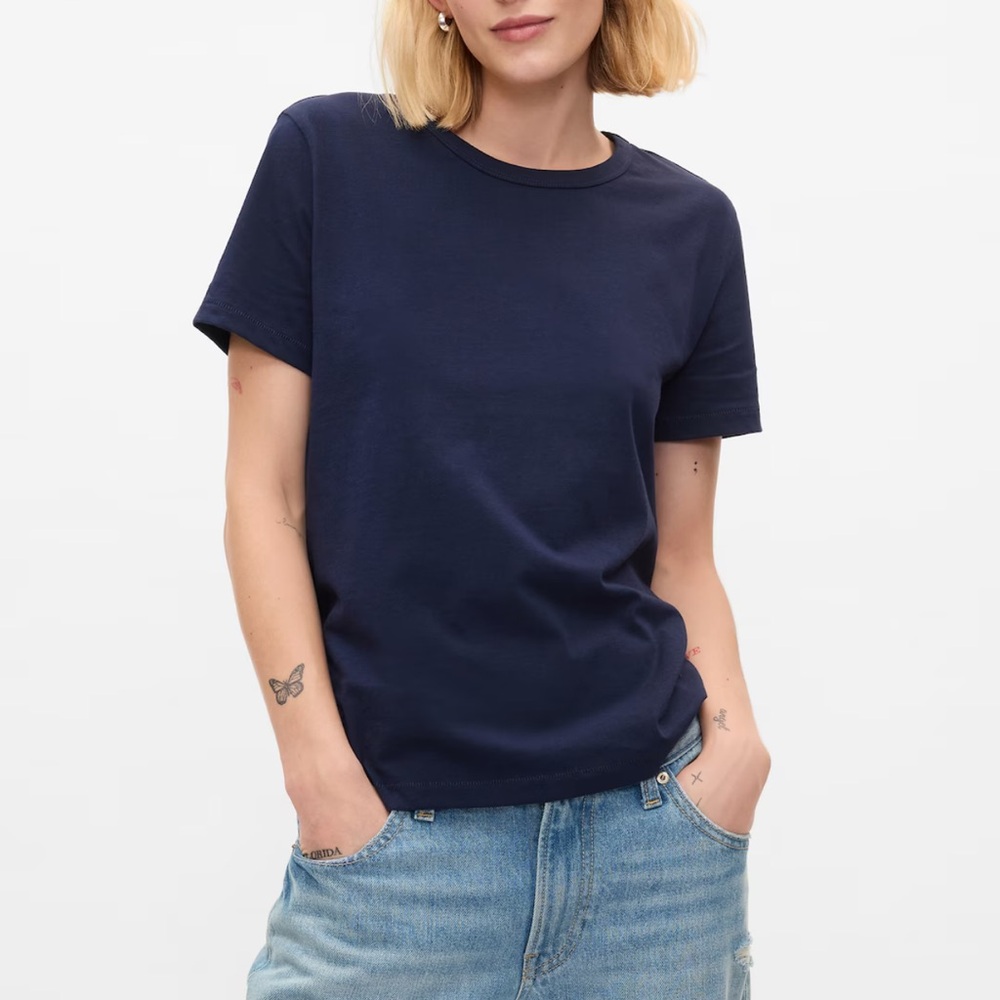 Women’s vintage t-shirt.